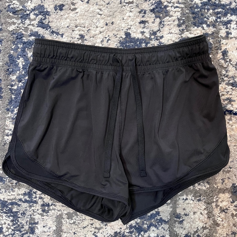 SO black single layer running shorts with mesh detail on side